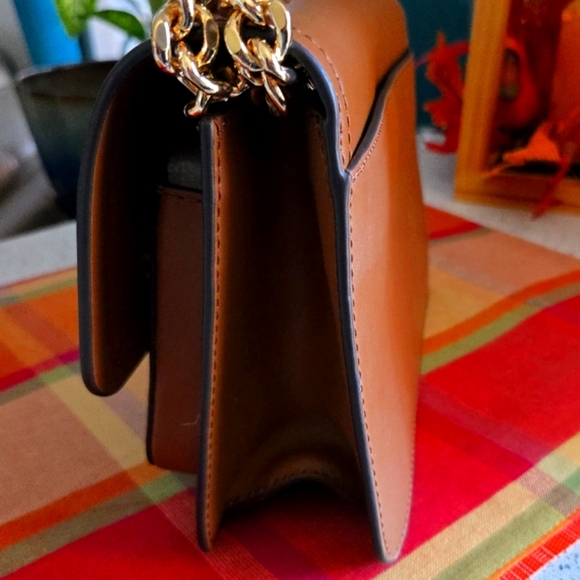 Live Show TONIGHT🎉LAST CHANCE🎁 Enter to WIN- MK Crossbody Bag NWT - Picture 11 of 16